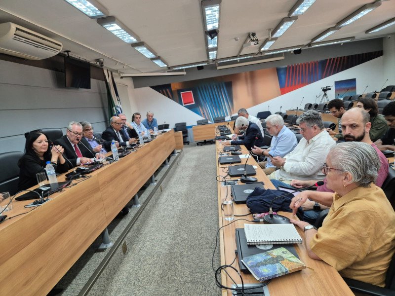 Intransigente, Cruesp se nega a discutir contraproposta apresentada pelo Fórum das Seis, mantém reajuste de 5,51% e dá por encerradas as negociações