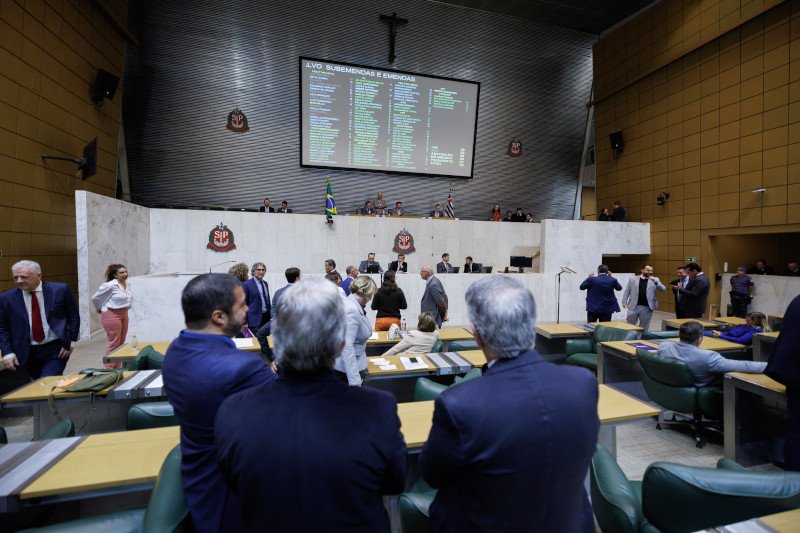 Alesp aprova diretrizes orçamentárias para 2026, com destinação de “no mínimo” 9,57% da quota-parte do ICMS para as universidades; Fórum das Seis pede pressa ao Cruesp para criar GT sobre reforma tributária
