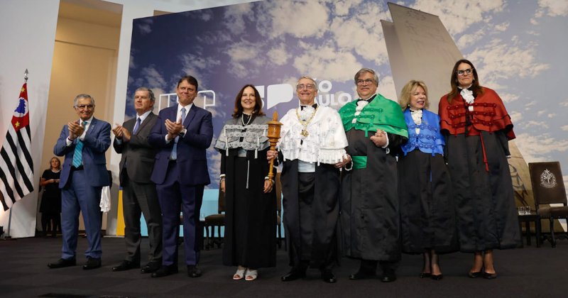Na posse da gestão Segurado-Bernucci, Tarcísio promete manter financiamento de USP, Unesp e Unicamp, enquanto novo reitor diz que garantir autonomia será prioridade