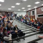 Assembleia Geral da Adusp aprova greve por reajuste salarial de 7,39% e reabertura já de negociações efetivas da Reitoria com estudantes