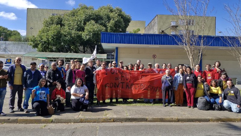 Protesto denuncia “situação dramática” do Hospital Universitário; Reitoria sucateia para entregar à iniciativa privada, denuncia Sintusp