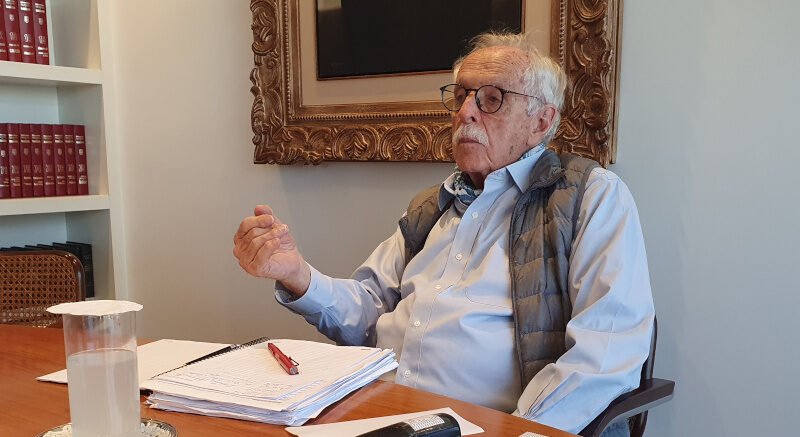 Adusp completa 50 anos de fundação no próximo dia 19/10; seu primeiro presidente eleito, Modesto Carvalhosa, relembra as lutas da entidade em meio à repressão da Ditadura Militar: “denúncia e ação”