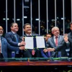 Congresso promulga EC 140, que reintroduz a integralidade e a paridade na aposentadoria para agentes de saúde e saneamento